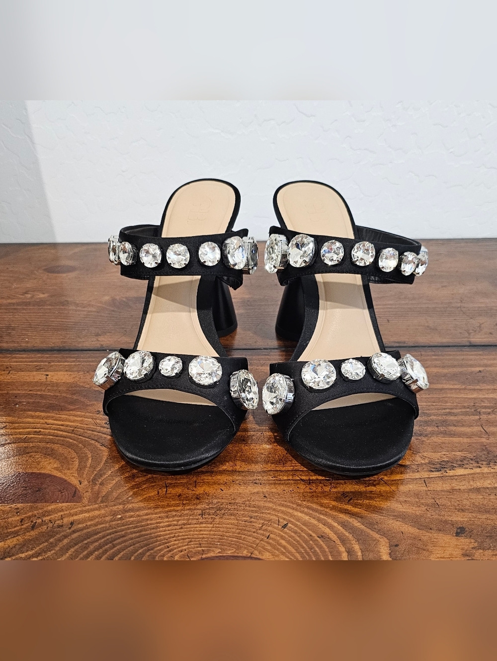 Gianni Bini Women's Black Jewel-Embellished Satin Mule Heels Women's Sz 8 & 10M - Picture 2 of 7